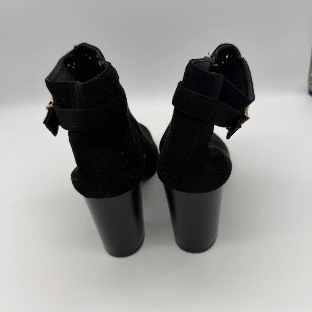 Bella Marie Tyler Black Faux Suede Peep Toe Perforated Ankle Booties 7.5